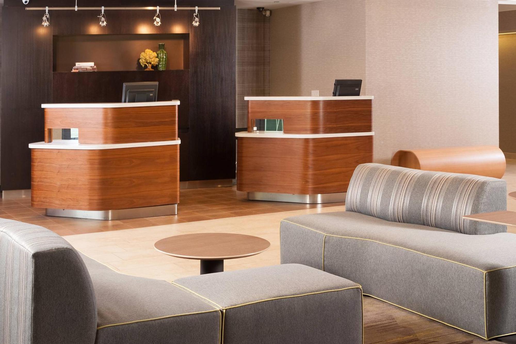 Courtyard Greenville-Spartanburg Airport Экстерьер фото