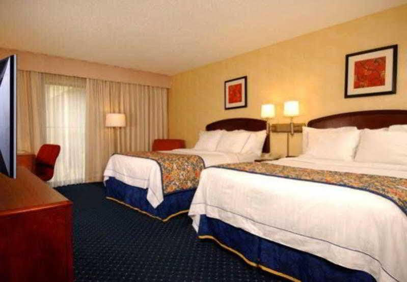 Courtyard Greenville-Spartanburg Airport Экстерьер фото